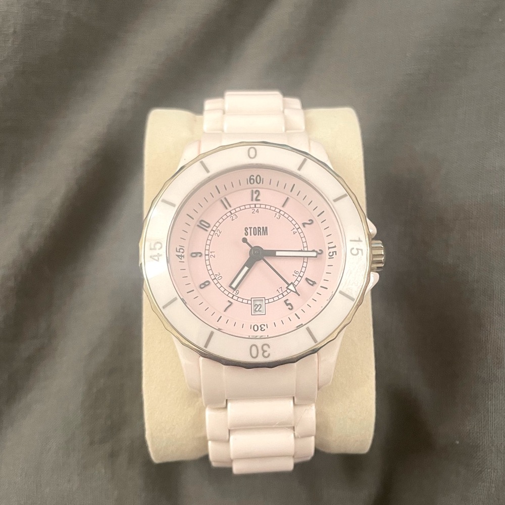 Light pink STORM ceramic pink watch.